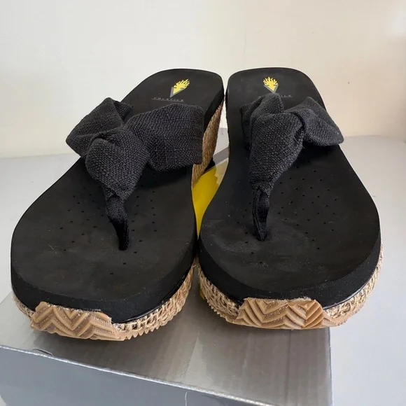 volatile Women’s Tulane wedge sandals 10 Black - Picture 4 of 7